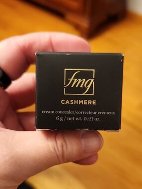 FMG Cashmere Cream Concealer Fair Neutral
